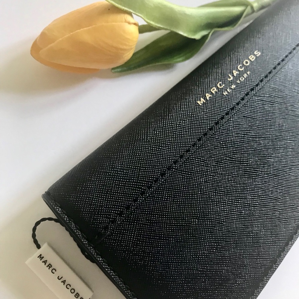 Marc Jacobs Saffiano Lether Long Fold Women Wallet